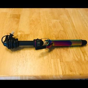 Hot tools professional rainbow gold curling iron.